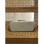 2025年早春新品入荷 CELINE  本革 バッグ lexun工場 13.5-12.5-5cm