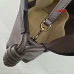 2025年早春新品入荷 LOEWE 本革 バッグ lexun工場Size:23*18*9cm