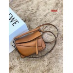 2025年早春新品入荷 LOEWE 本革 バッグ lexun工場18*12.5*8cm