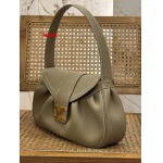 2025年早春新品入荷 CELINE  本革 バッグ lexun工場33-19-9cm