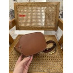 2025年早春新品入荷 CELINE  本革 バッグ lexun工場16-19-12cm