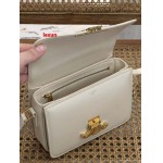 2025年早春新品入荷 CELINE  本革 バッグ lexun工場18.5cm