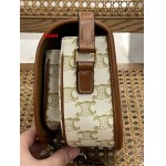 2025年早春新品入荷 CELINE  本革 バッグ lexun工場18*17*6.5cm