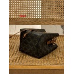 2025年早春新品入荷 CELINE 本革 バッグ lexun工場13.5-17.5-11cm