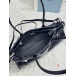 2025年早春高品質新品入荷 PRADA  バッグ 3工場