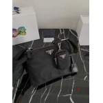 2025年早春高品質新品入荷 PRADA  バッグ 3工場