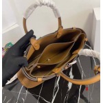 2025年早春高品質新品入荷 PRADA  バッグ 3工場