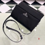 2025年早春高品質新品入荷 PRADA  バッグ 3工場
