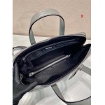 2025年早春高品質新品入荷 PRADA  バッグ 3工場