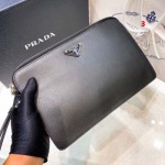 2025年早春新品入荷 PRADA クラッチバッグ 3工場