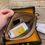 2025年早春新品入荷  ルイヴィトン クラッチバッグ 3工場