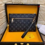 2025年早春新品入荷  ルイヴィトン クラッチバッグ 3工場