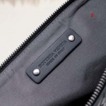 2025年早春新品入荷 Bottega Veneta クラッチバッグ 3工場