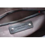 2025年早春新品入荷 Bottega Veneta   バッグ 3工場