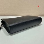 2025年早春新品入荷 PRADA クラッチバッグ 3工場