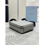 2025年早春新品入荷 PRADA チェストバッグの男性 3工場