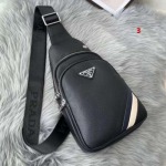 2025年早春新品入荷 PRADA チェストバッグの男性 3工場