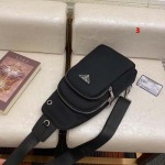 2025年早春新品入荷 PRADA チェストバッグの男性 3工場