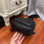 2025年早春新品入荷ヴェルサーチ チェストバッグの男性 3工場