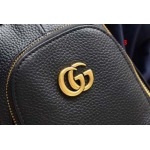 2025年早春新品入荷 グッチチェストバッグの男性 3工場