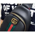 2025年早春新品入荷 グッチ チェストバッグの男性 3工場