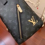 2025年早春新品入荷 ルイヴィトン チェストバッグの男性 3工場