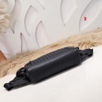 2025年早春新品入荷 Bottega Veneta チェストバッグの男性 3工場