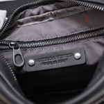 2025年早春新品入荷 Bottega Veneta チェストバッグの男性 3工場