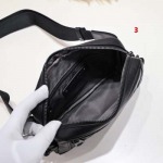 2025年早春新品入荷 Bottega Veneta チェストバッグの男性 3工場