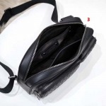 2025年早春新品入荷 Bottega Veneta ウエストポーチバッグの男性 3工場