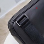 2025年早春新品入荷 Bottega Veneta ウエストポーチバッグの男性 3工場