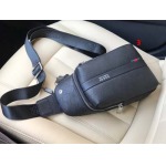 2025年早春新品入荷  グッチ   チェストバッグの男性 3工場