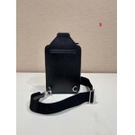 2025年早春新品入荷 PRADA チェストバッグの男性 3工場