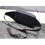 2025年早春新品入荷 Bottega Veneta チェストバッグの男性 3工場