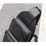 2025年早春新品入荷 Bottega Veneta チェストバッグの男性 3工場