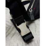 2025年早春新品入荷 PRADA チェストバッグの男性 3工場