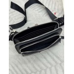 2025年早春新品入荷 PRADA チェストバッグの男性 3工場