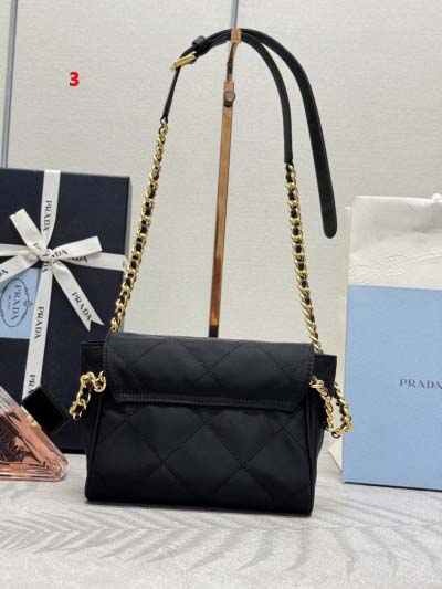 2025年早春新品入荷 PRADA  バッグ  3工場