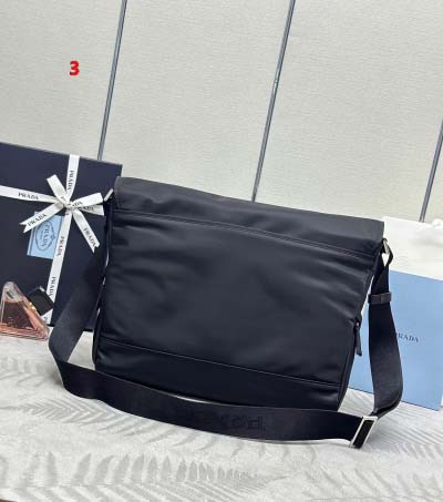 2025年早春新品入荷 PRADA  バッグの男性 3工場