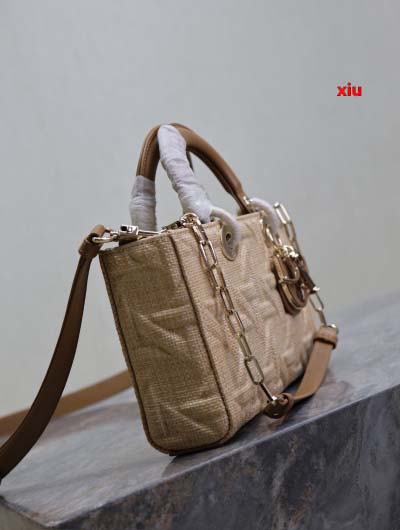 2025年早春高品質新品入荷 ディオール バッグ xiu工場