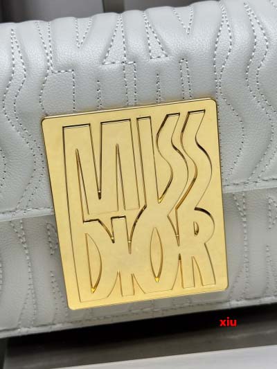 2025年早春原版復刻 新品入荷ディオール  バッグ xiu工場
