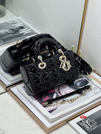 2025年早春原版復刻 新品入荷ディオール  バッグ xiu工場