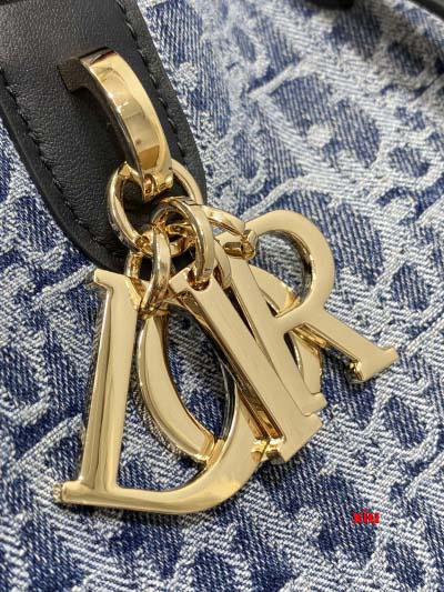 2025年早春原版復刻 新品入荷ディオール  バッグ xiu工場