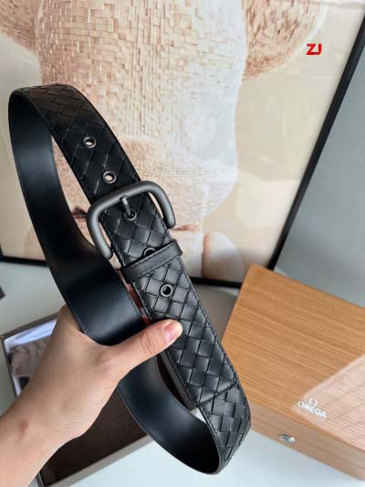 2025年早春新品入荷Bottega Veneta 本革 ベルト ZJ工場
