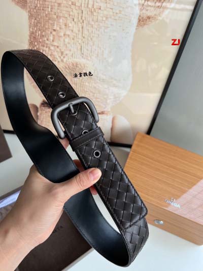 2025年早春新品入荷Bottega Veneta  本革 ベルト ZJ工場