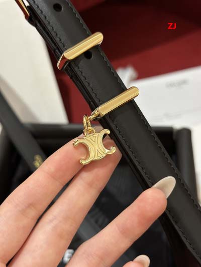 2025年早春新品入荷CELINE 女性本革 ベルト ZJ工場