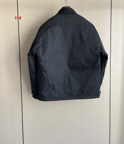 2025年1月21日早春新品入荷 PRADA 綿入れの服ジャケットアウター 118工場