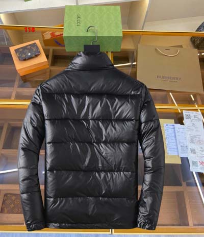 2025年1月21日早春新品入荷 PRADA ダウン綿入れの服ジャケットアウター 118工場