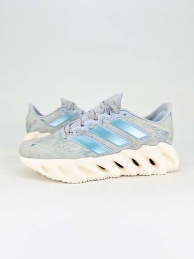 2025年1月27日新品入荷adidas Switch FWDスニーカー/ランニングシューズ/カジュアルシューズ