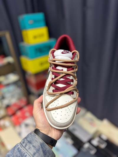 2025年1月30日新品入荷C Nike SB DuNiKe Low    スニーカー/ランニングシューズ/カジュアルシューズ